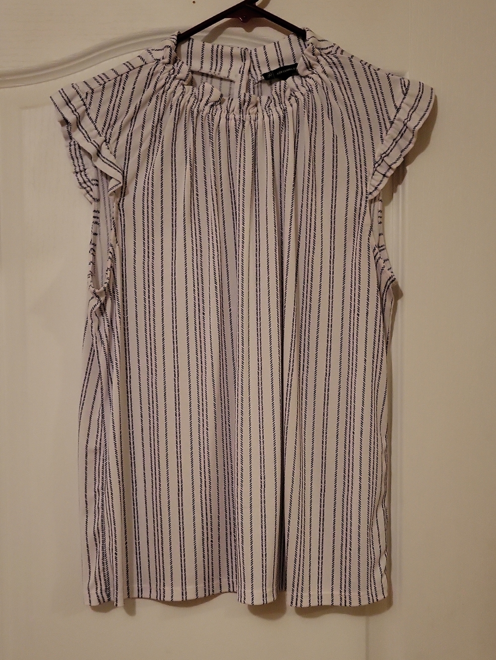 Two Adrianna Papell Tops - Picture 2 of 9